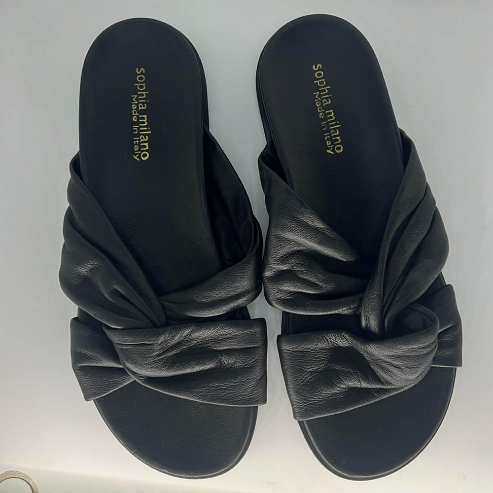 Sophia Milano Italian leather sandals made in Italy.